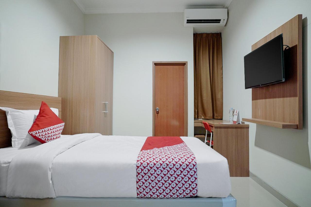 Oyo 415 The Kartini 8 Residence Jakarta Exterior photo