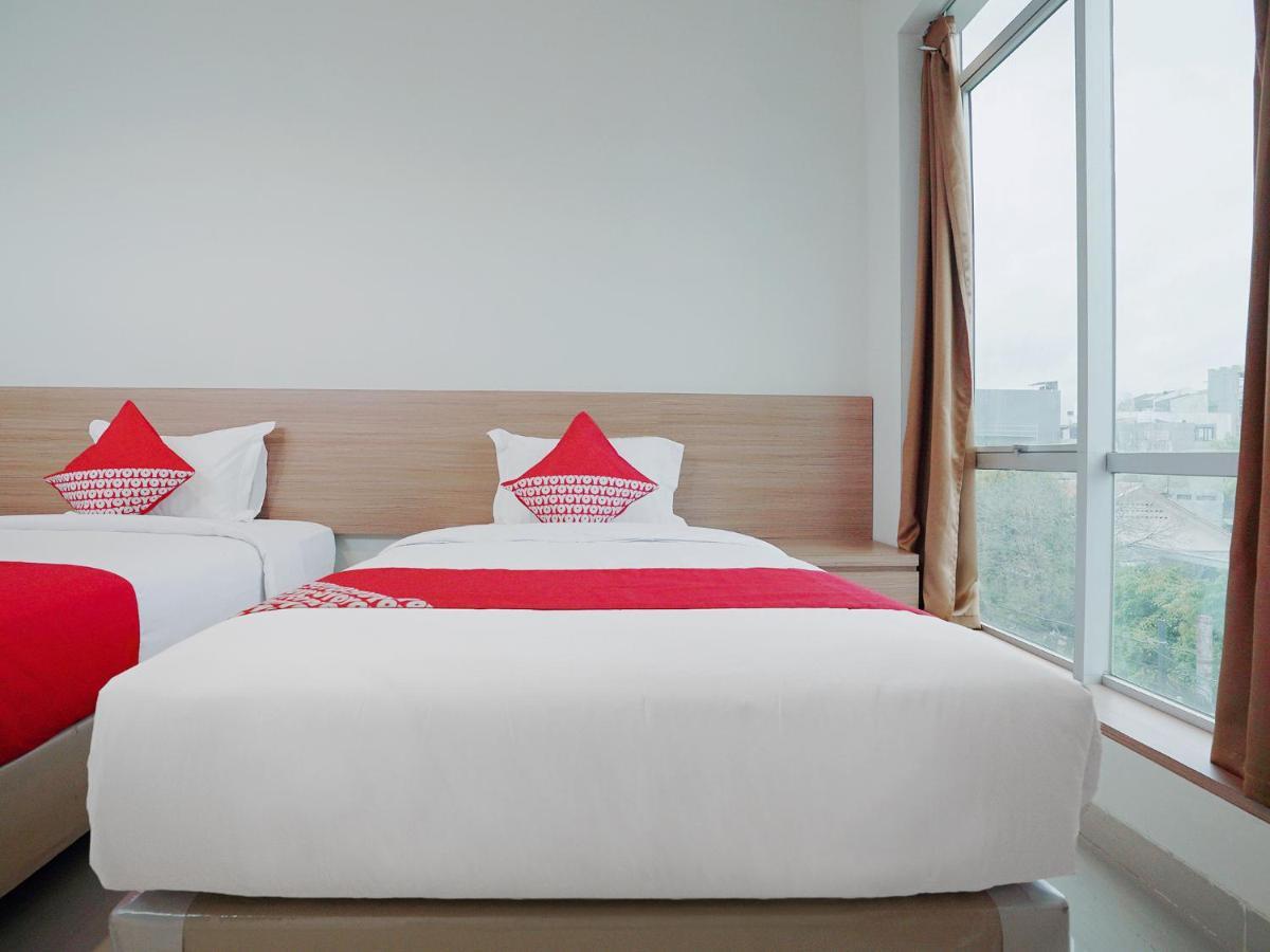 Oyo 415 The Kartini 8 Residence Jakarta Exterior photo