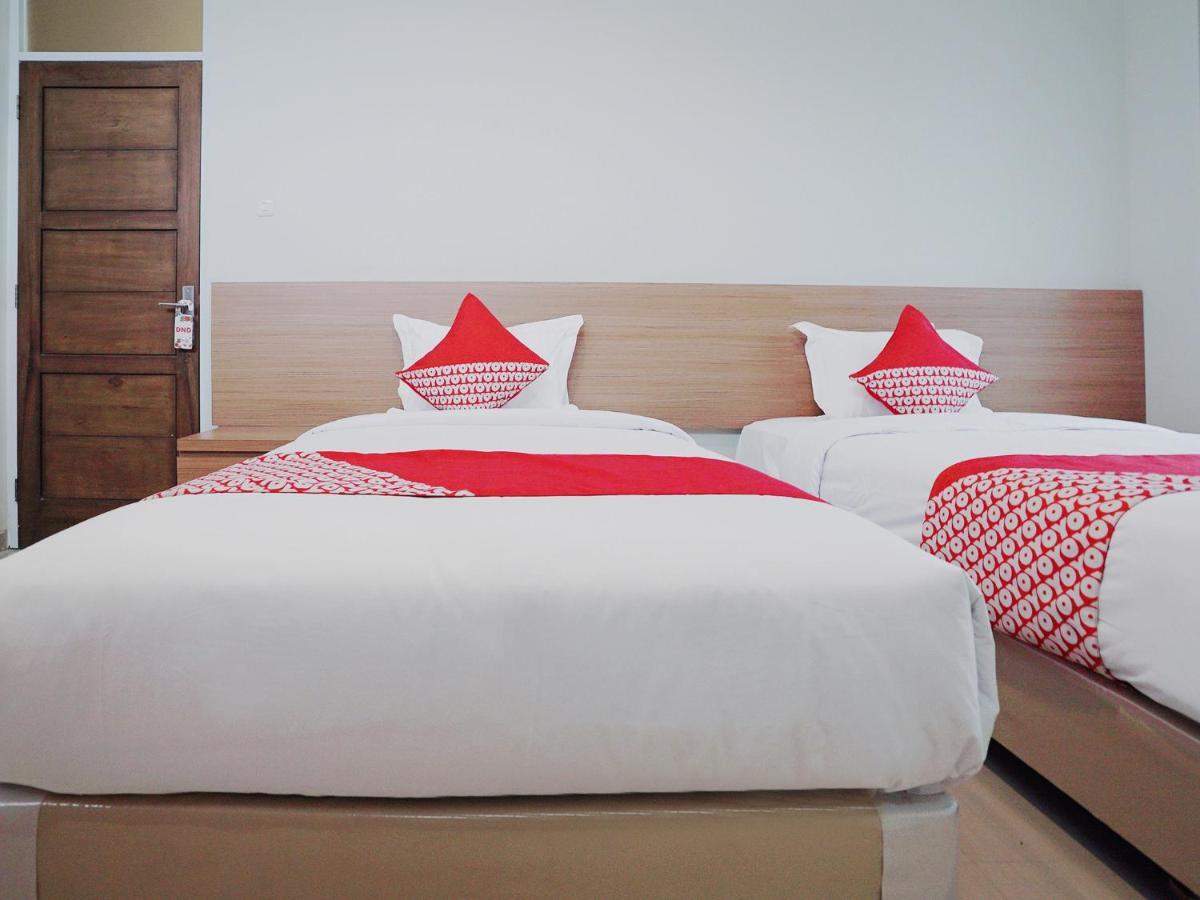 Oyo 415 The Kartini 8 Residence Jakarta Exterior photo
