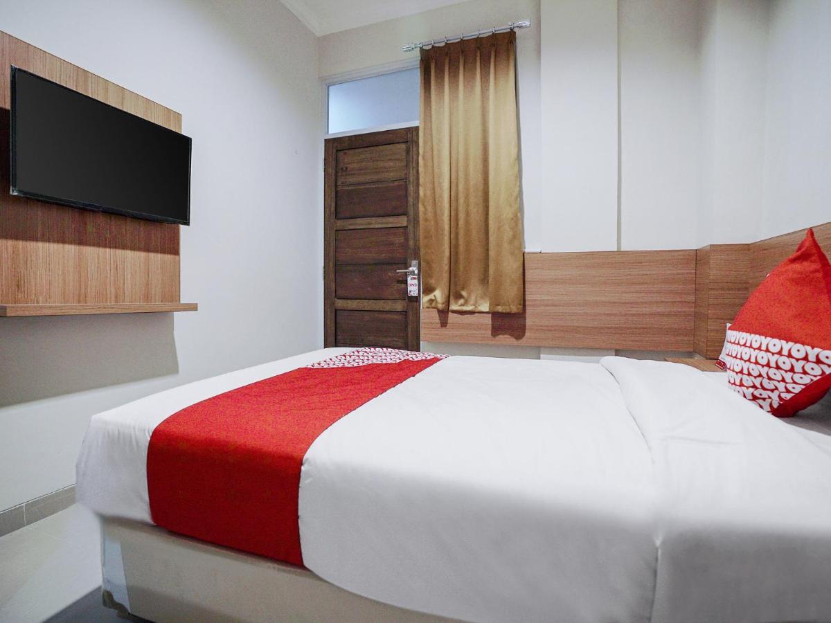 Oyo 415 The Kartini 8 Residence Jakarta Exterior photo