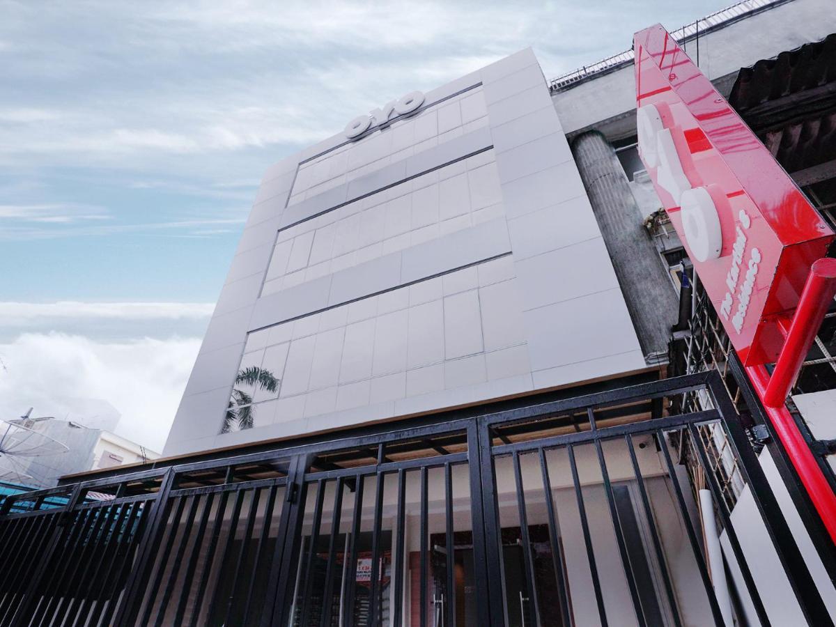 Oyo 415 The Kartini 8 Residence Jakarta Exterior photo