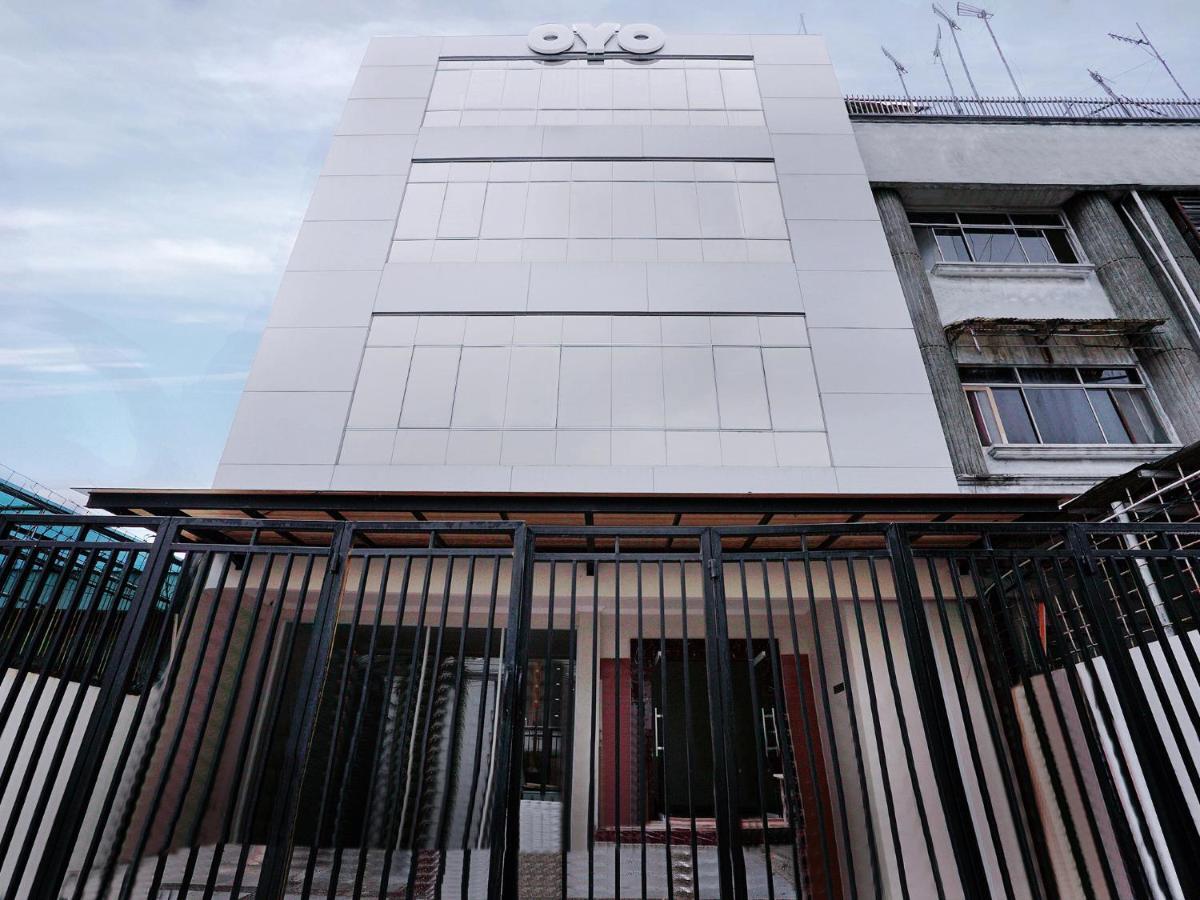 Oyo 415 The Kartini 8 Residence Jakarta Exterior photo